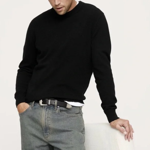 Banana Republic Men's 100% Cashmere Crew Neck Sweater in Black Soft 12 Gauge, LT - Picture 2 of 11